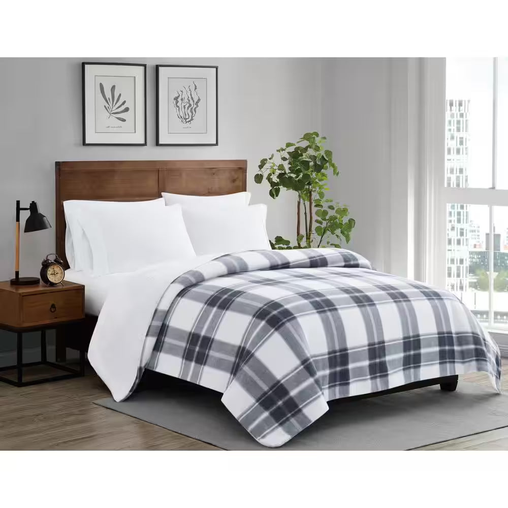 Cozy Teddy Blue Plaid Polyester Twin XL Blanket
